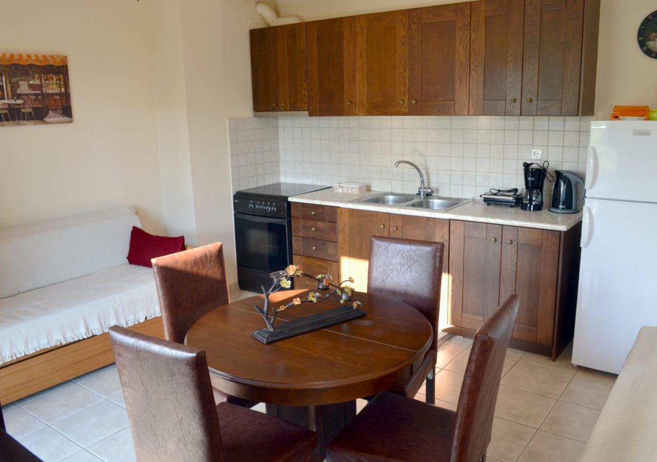 Harmony Seaside Apartments Koropi Dış mekan fotoğraf