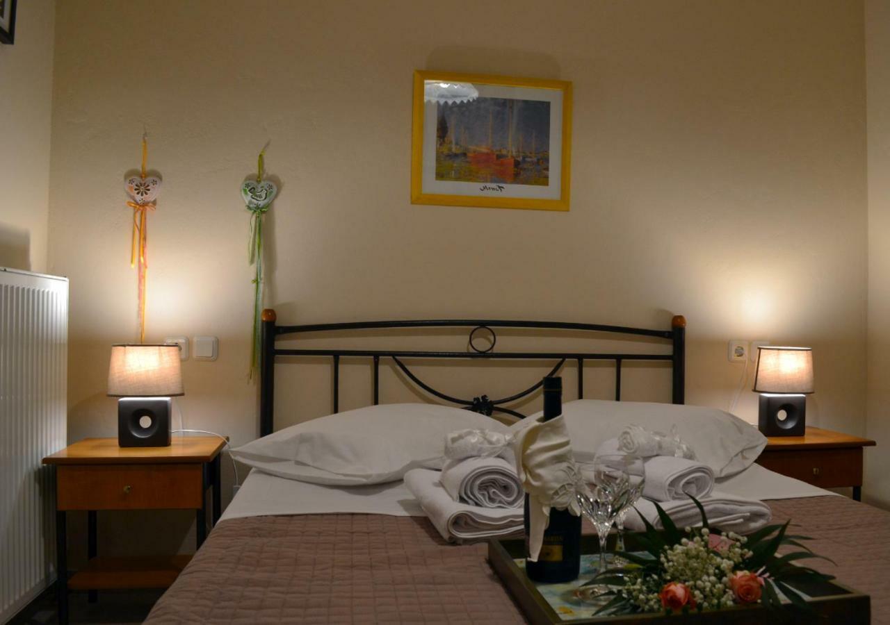 Harmony Seaside Apartments Koropi Dış mekan fotoğraf