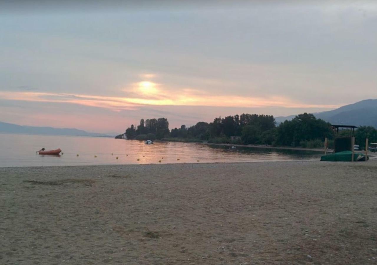 Harmony Seaside Apartments Koropi Dış mekan fotoğraf